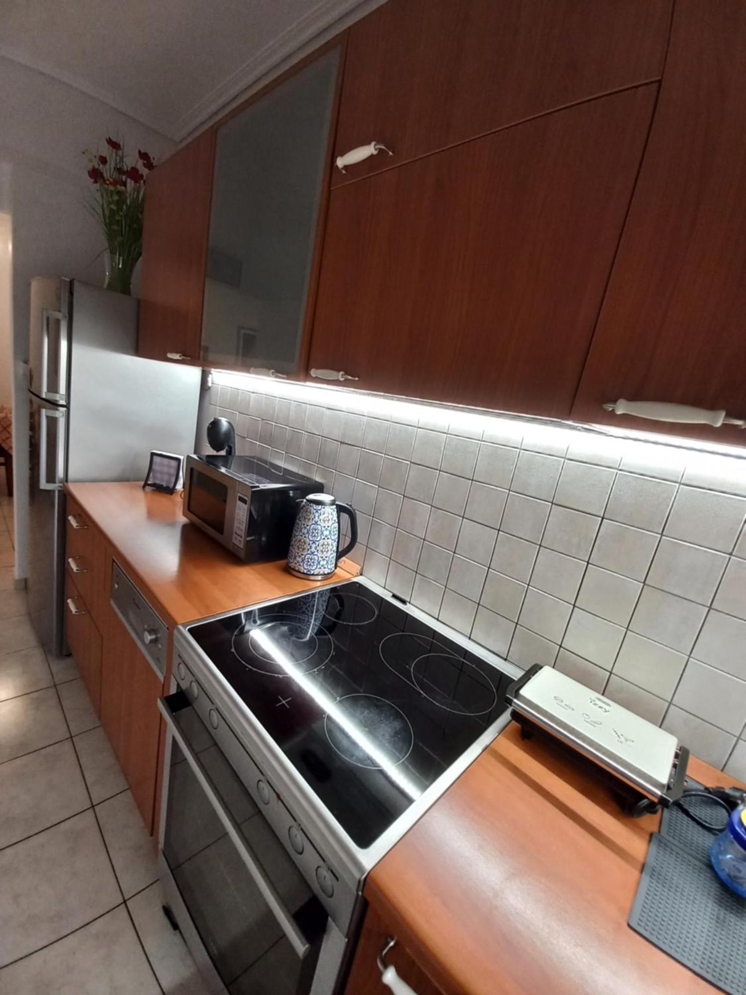 A V G E R I N O S Athens Apartment Exterior photo