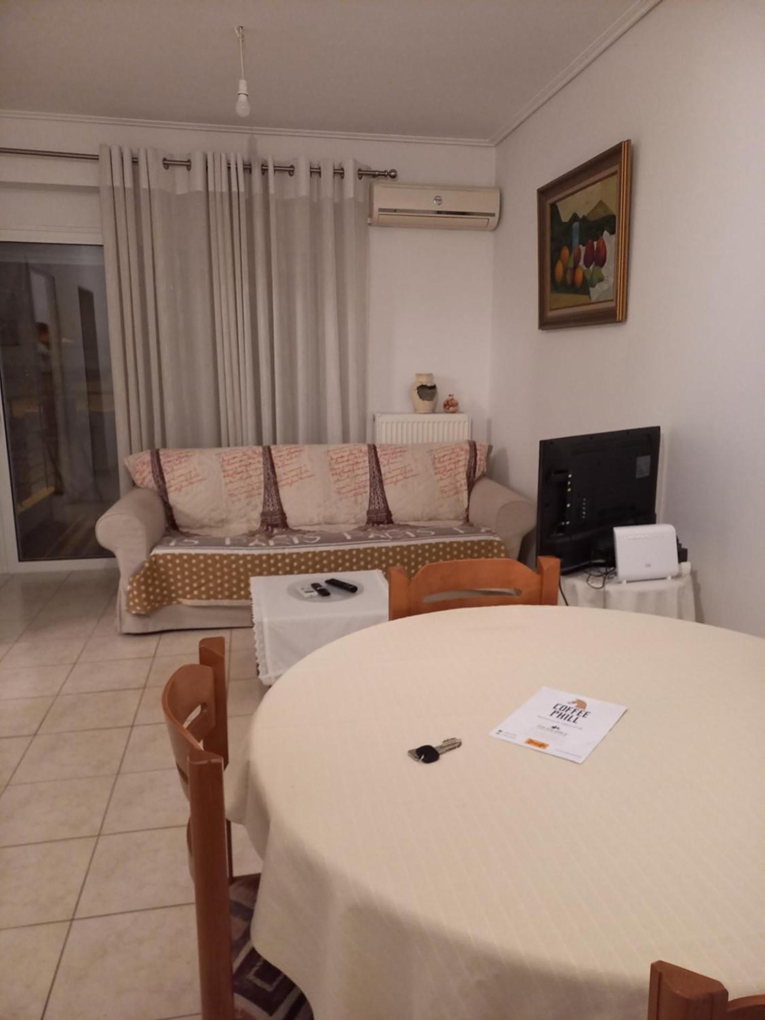 A V G E R I N O S Athens Apartment Exterior photo